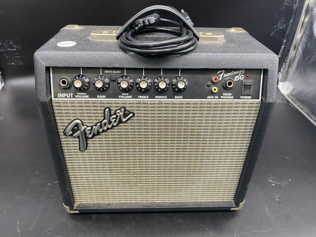 Fender Guitar Amp (1 of 5)