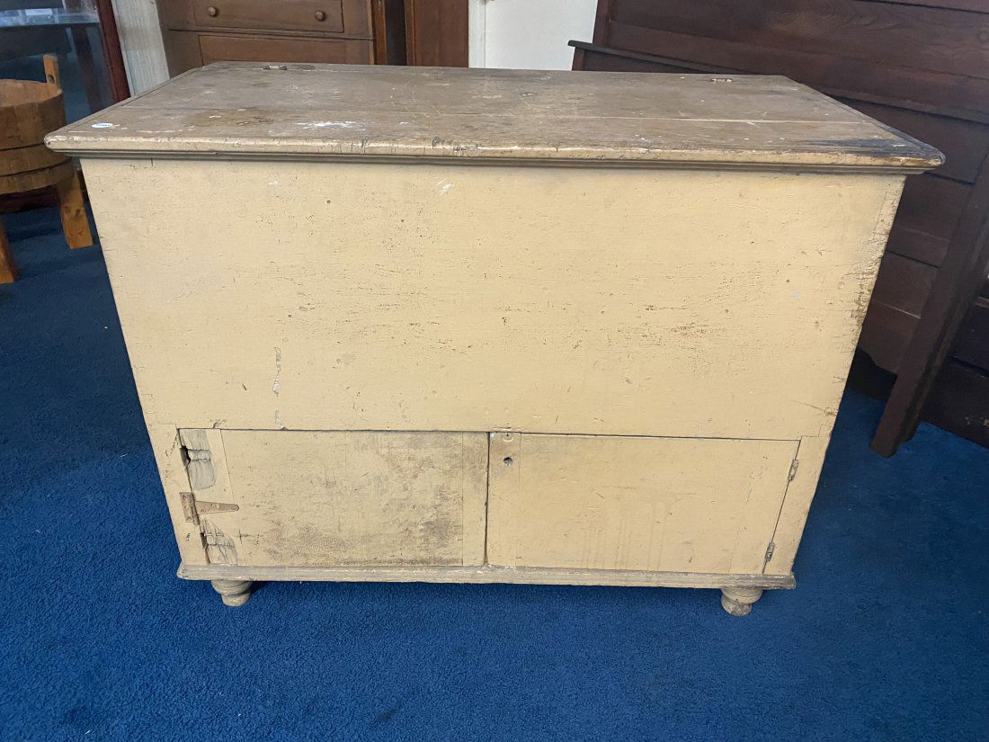 Antique Feed Bin (1 of 8)