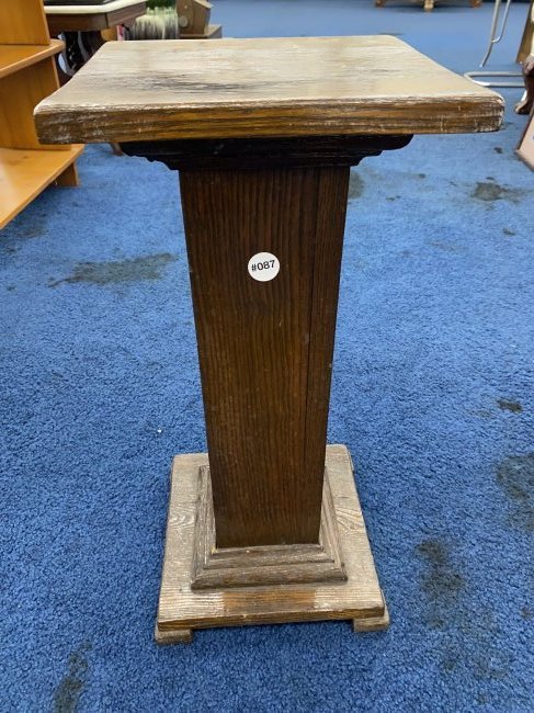Antique Oak Pedestal (1 of 3)