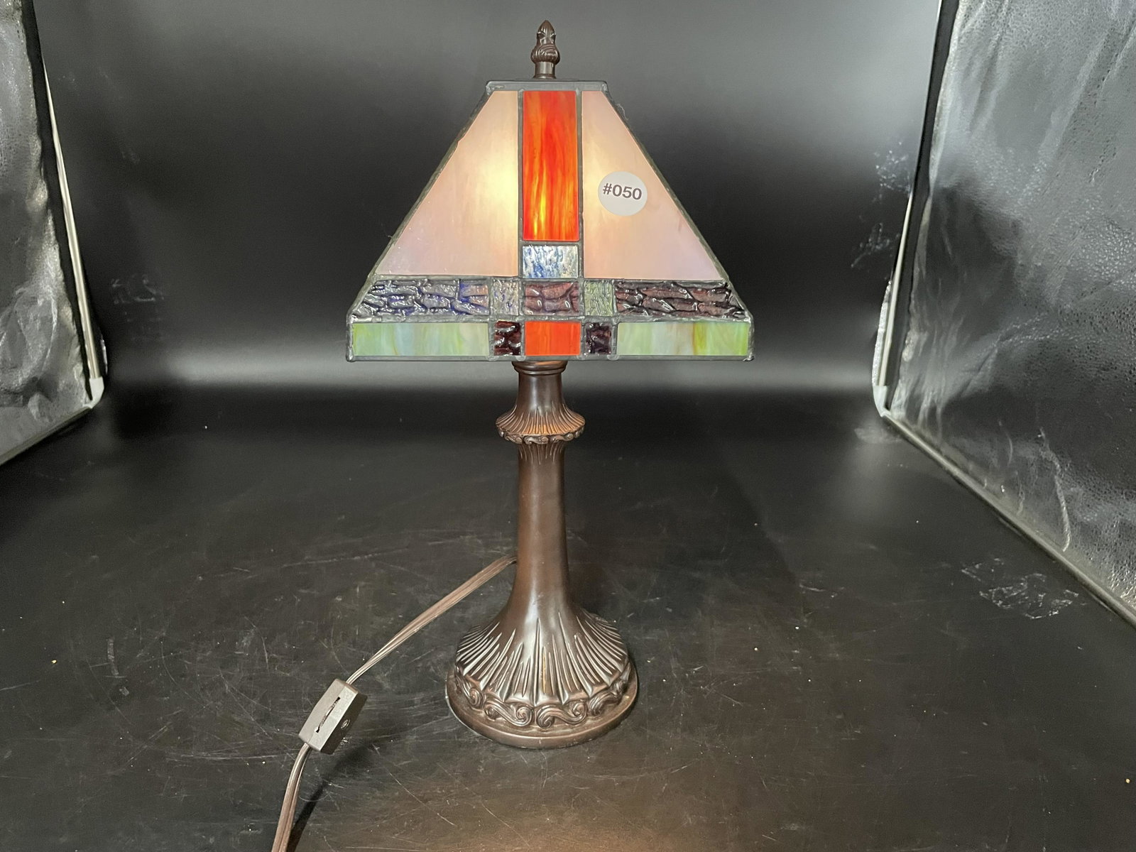 Arts and Crafts Style Lamp: 16"x8"