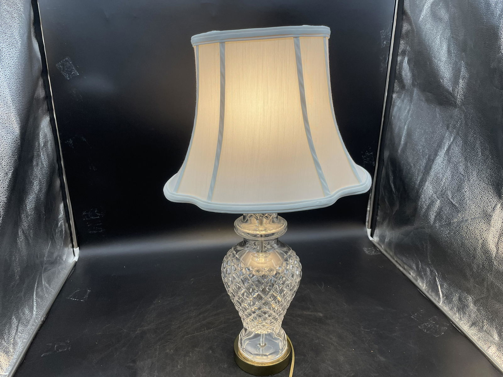 Waterford Lamp (1 of 2)