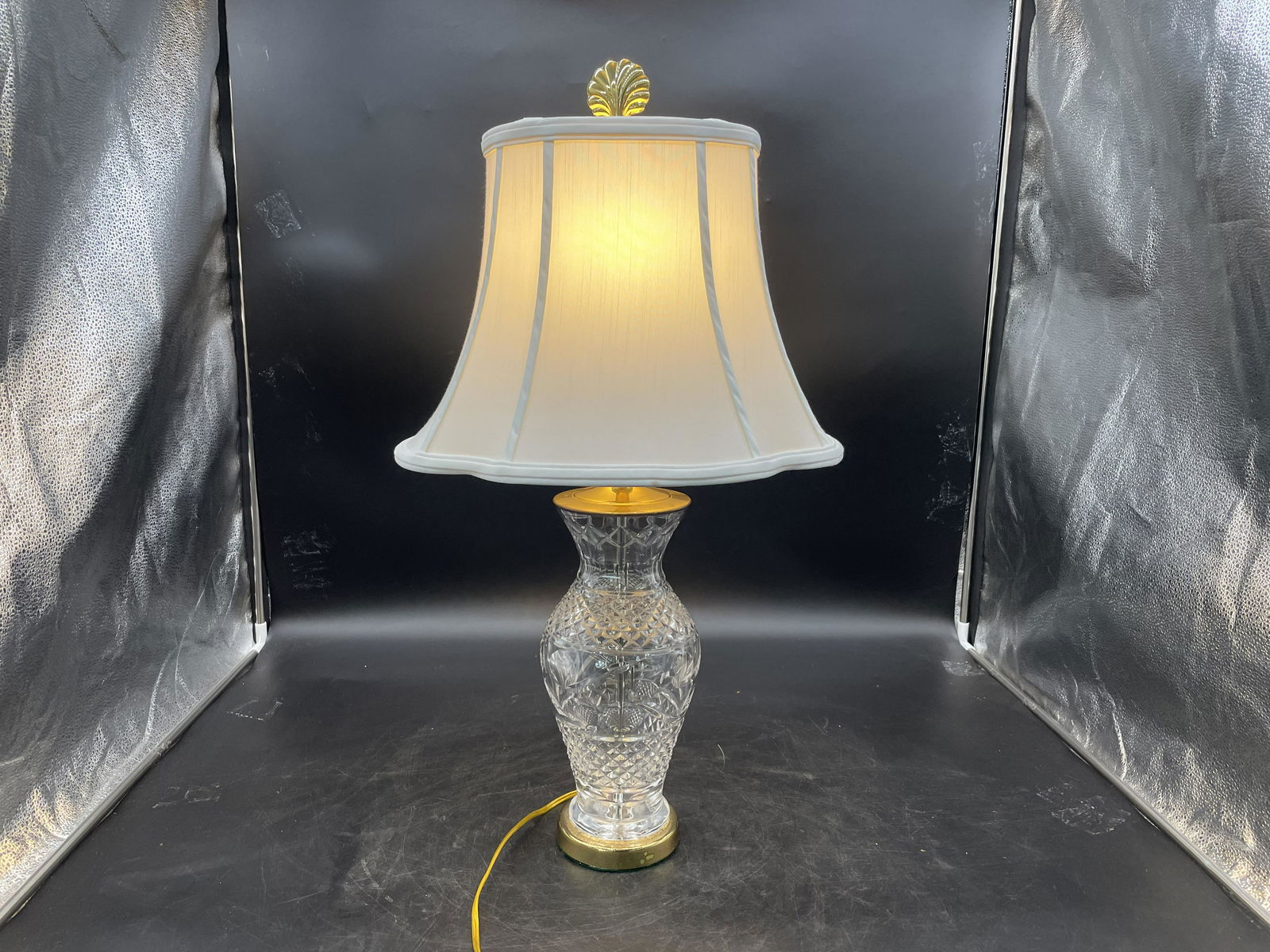 Waterford Lamp (1 of 2)