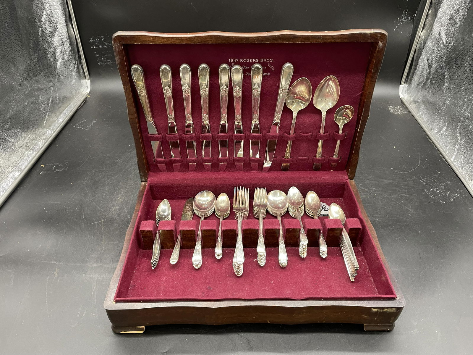 Set Of Rodgers Bros Flatware (1 of 4)