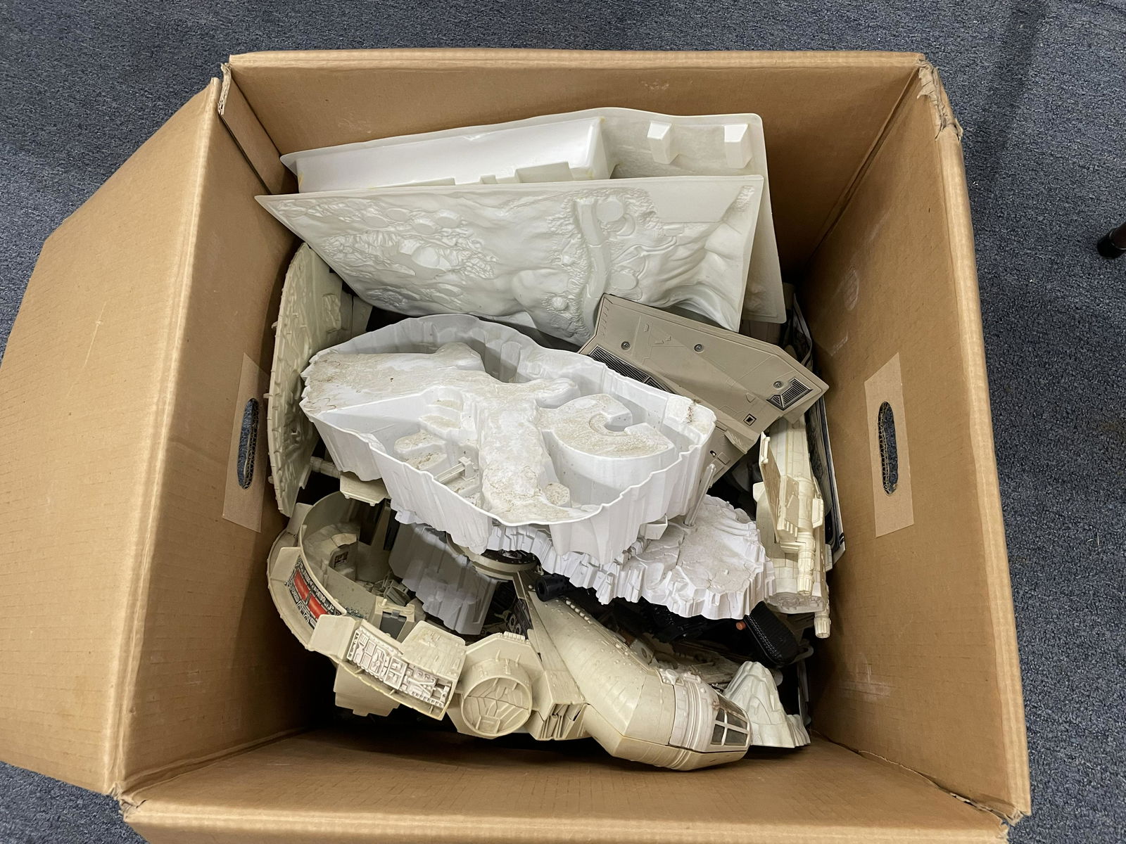 Lot Of Assorted Star Wars Pieces (1 of 5)