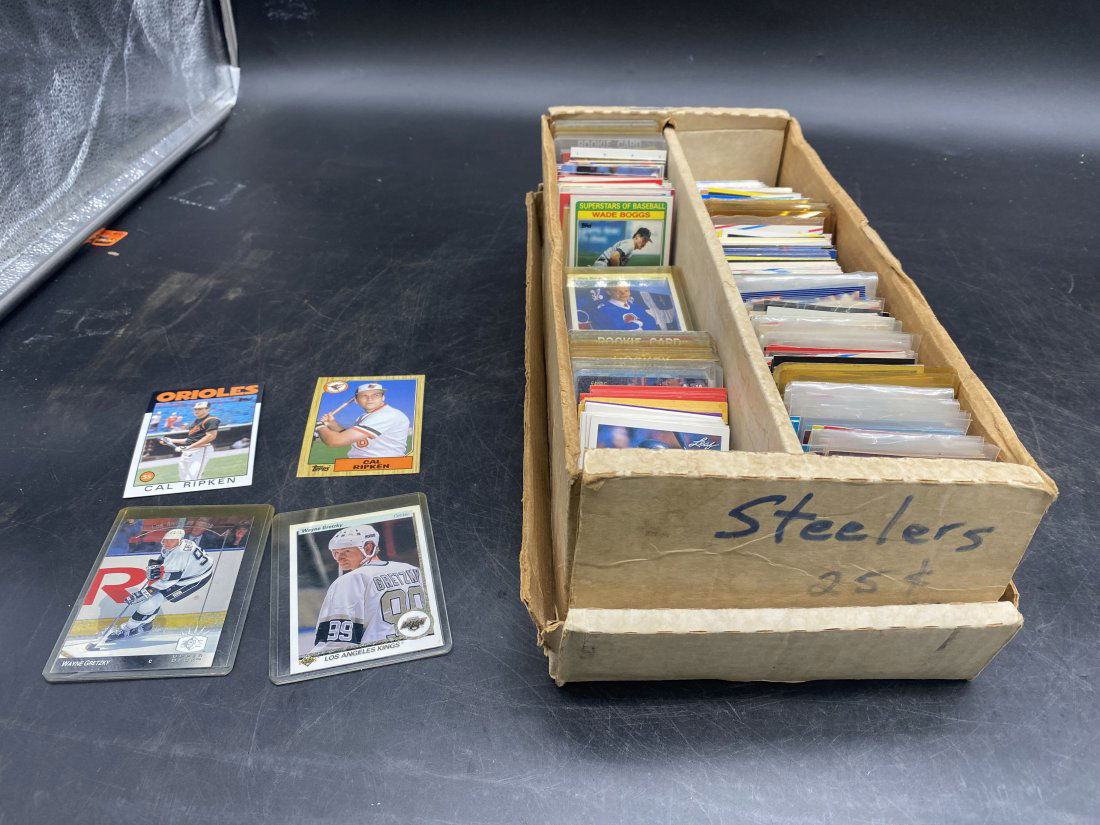 Vintage Baseball Card  Lot (1 of 7)