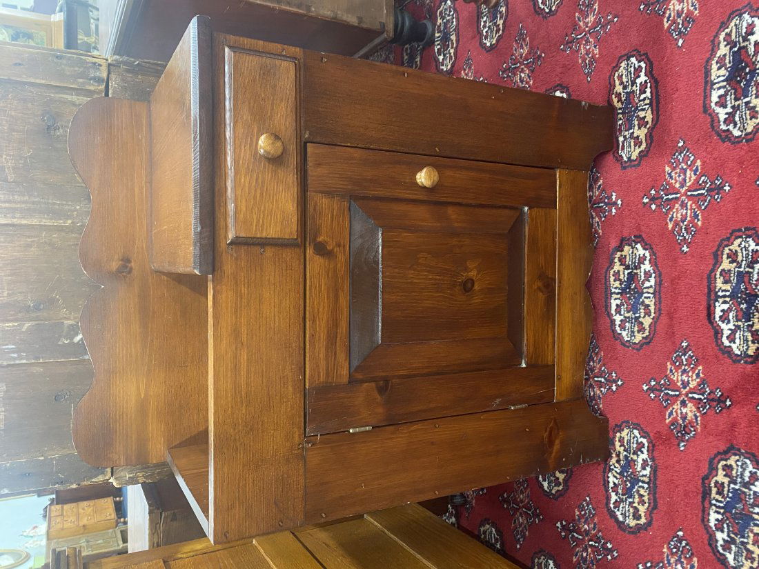 Child's Softwood Dry Sink (1 of 6)