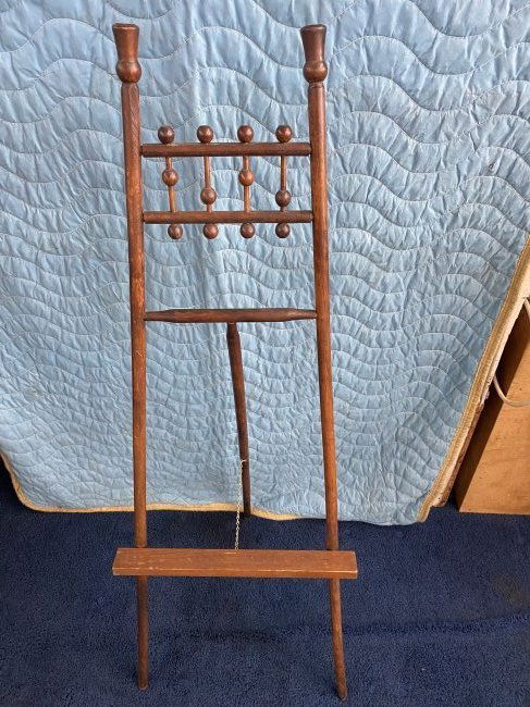Oak Stick and Ball Easel (1 of 3)
