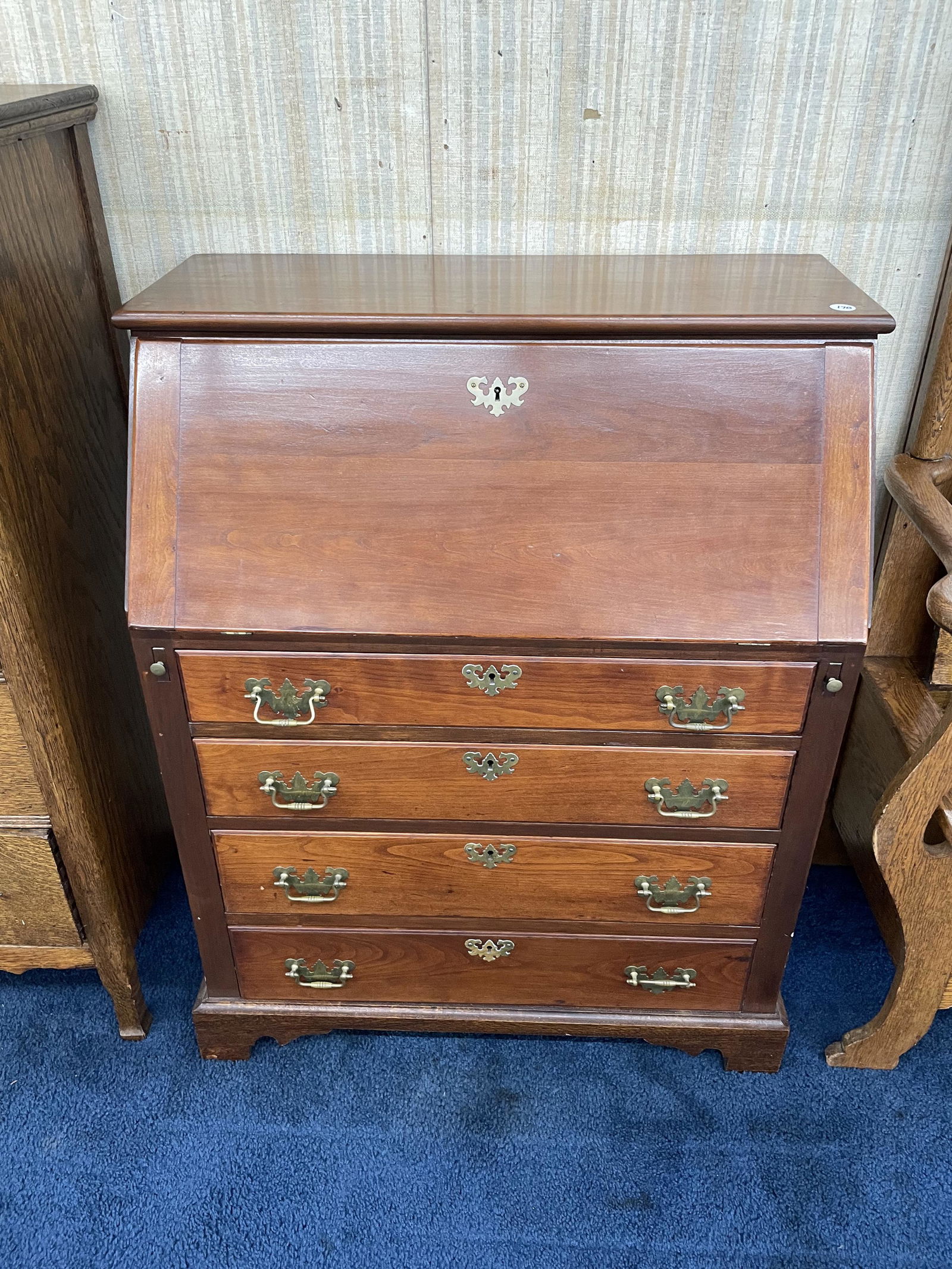 Chippendale Style Slant Front Desk (1 of 4)