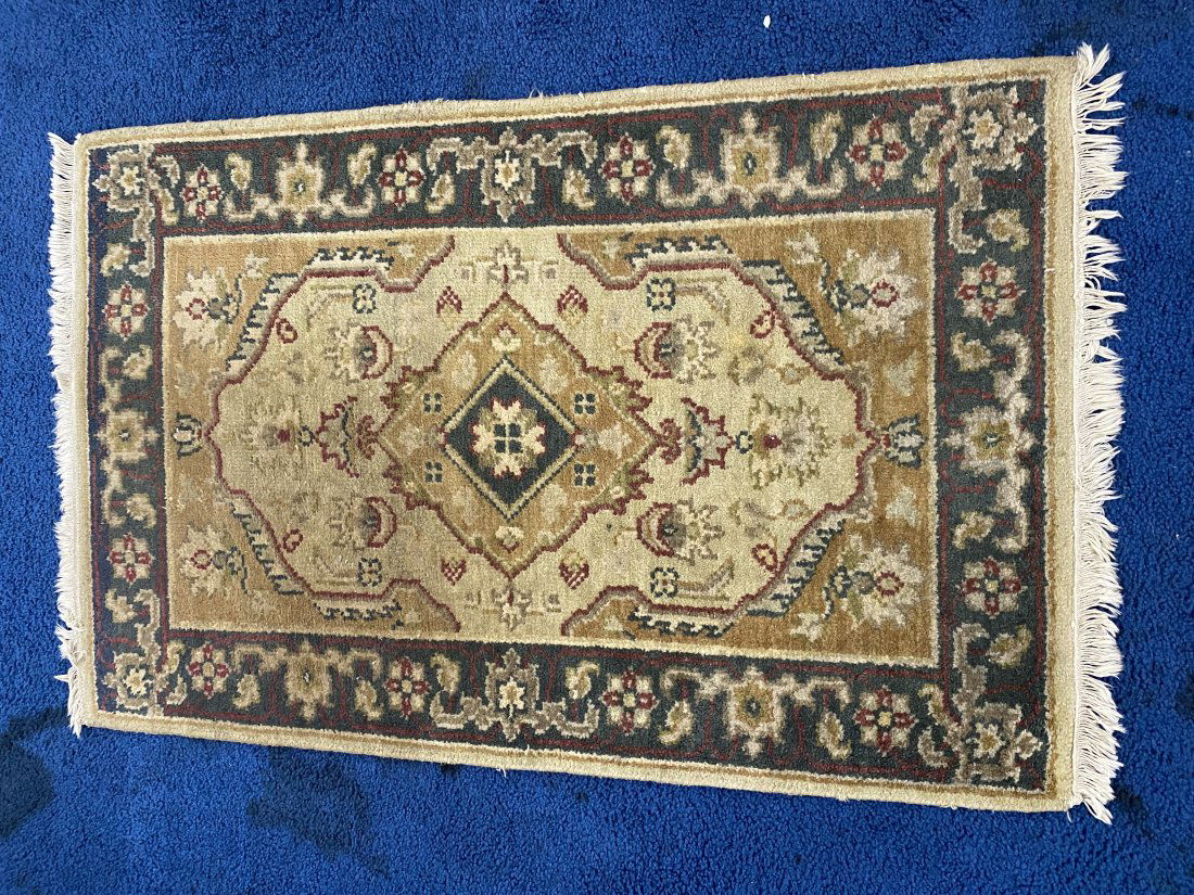 Oriental Area Carpet (1 of 4)