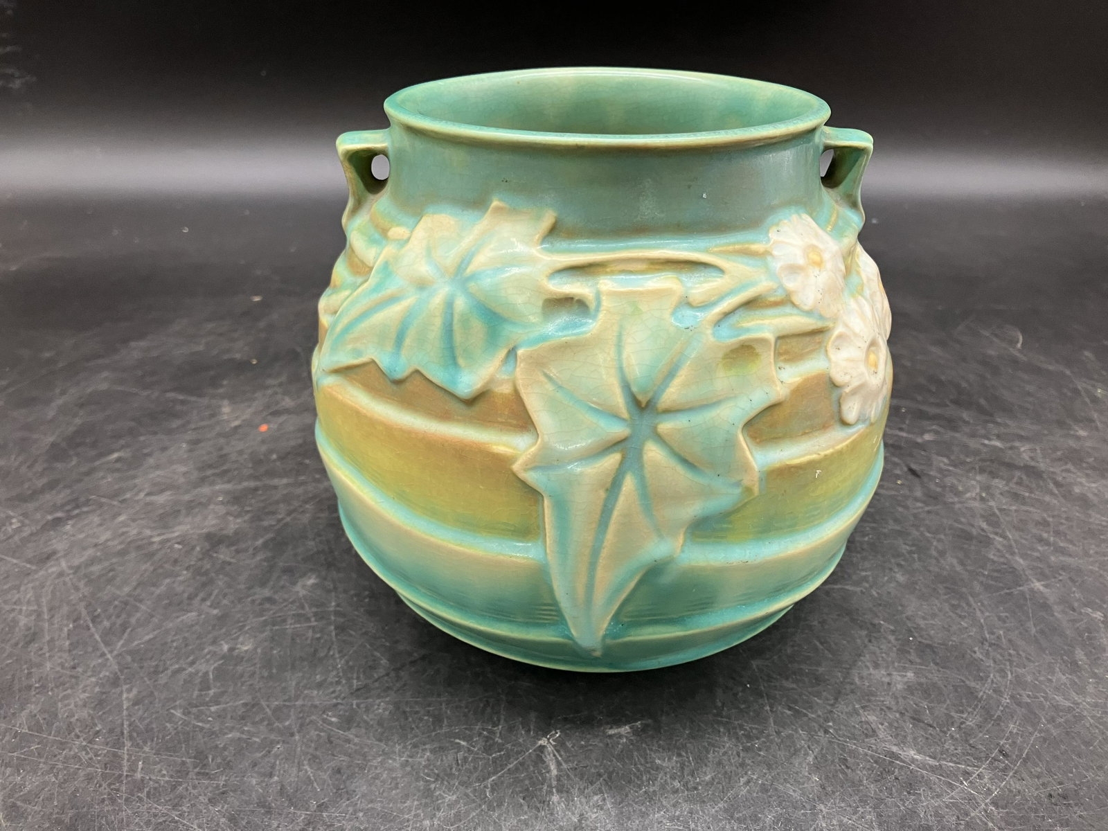Roseville Luffa Vase (1 of 3)
