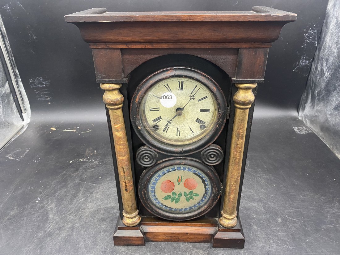 Antique Figure Eight Mantle Clock (1 of 5)