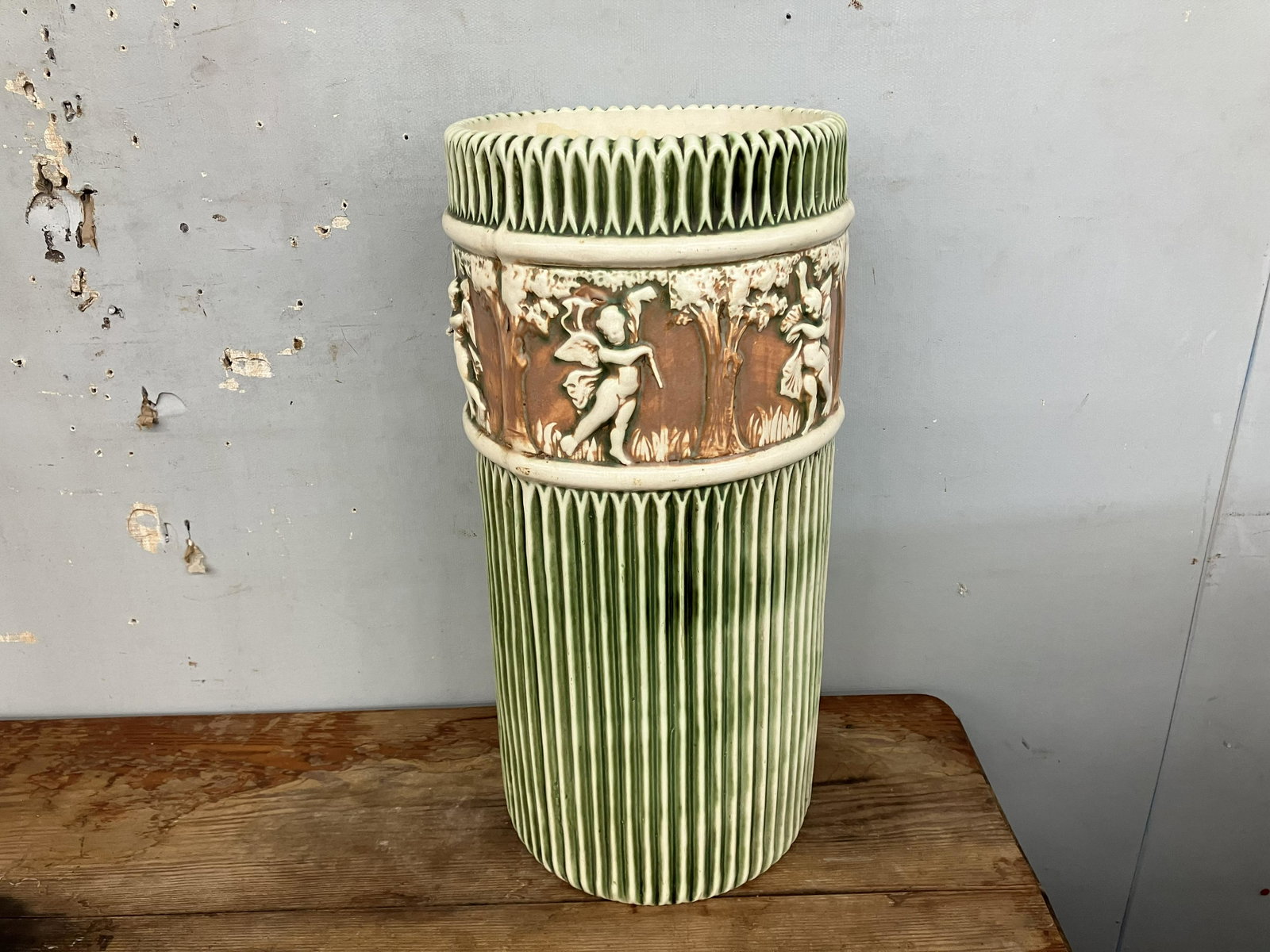 Roseville Donatello Umbrella Holder: Measures 20" H.