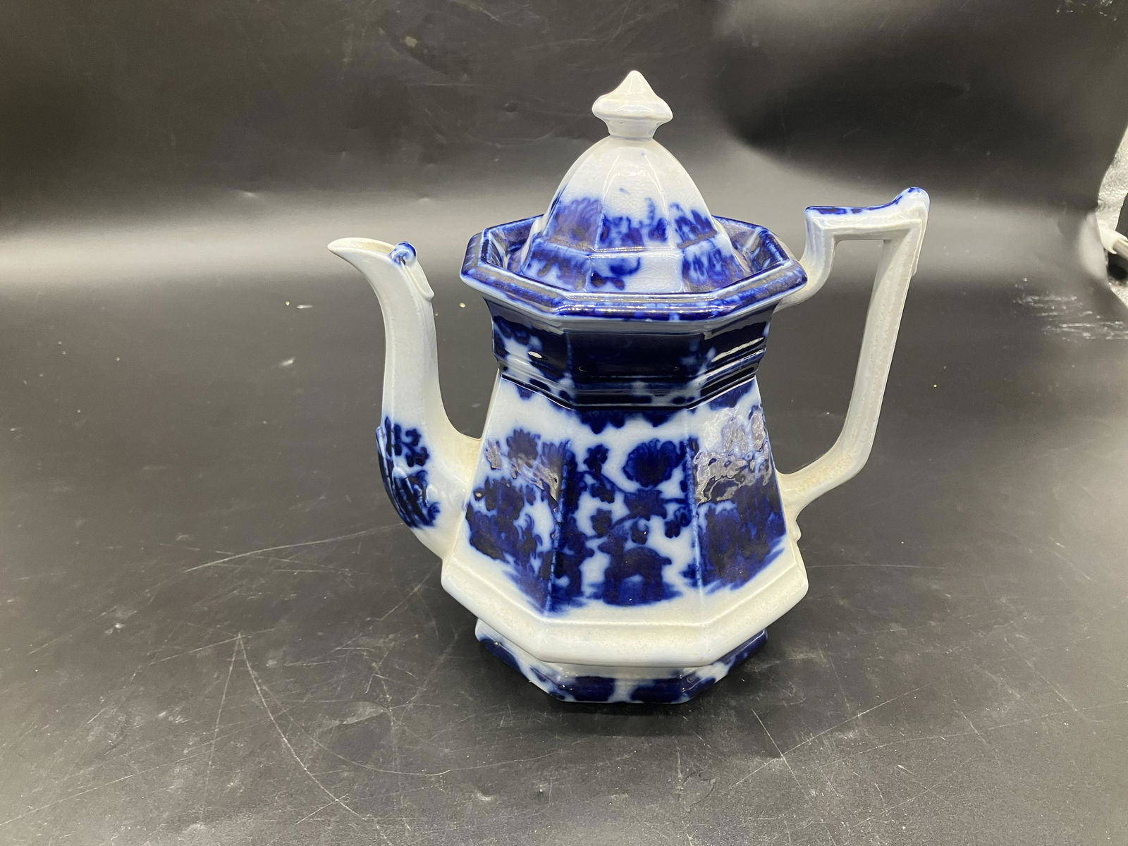Flow Blue Cashmere Tea Pot (1 of 3)