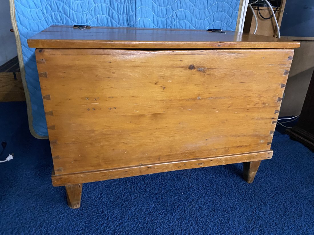Antique Blanket Chest: 24"x34"x19", dovetailed construction