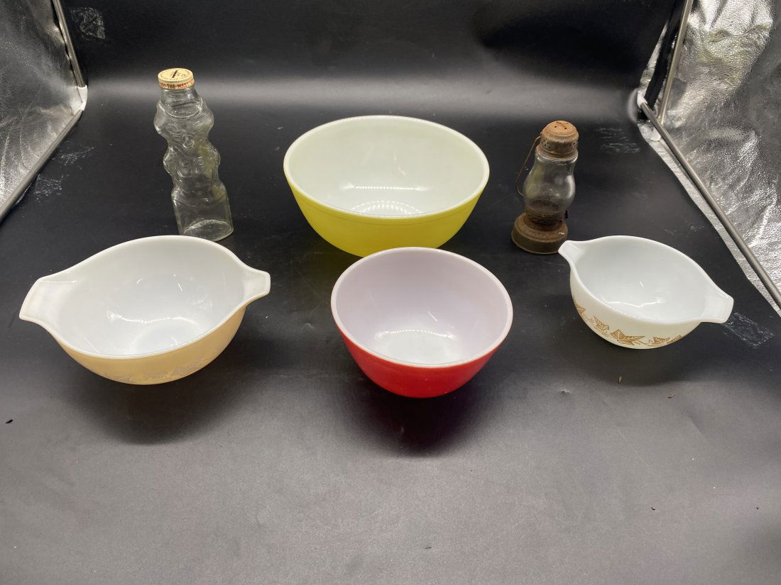Country Lot: includes 4 pyrex bowls. skaters lantern, and glass bear bank