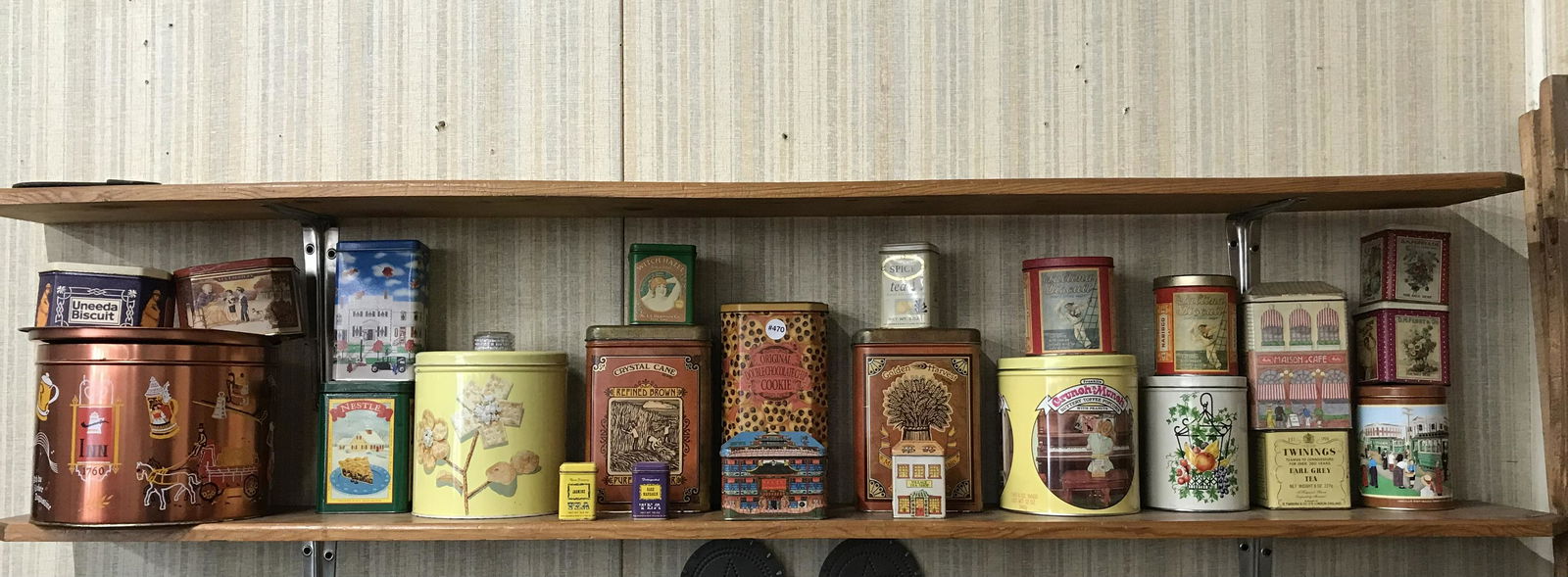 Large Grouping Of Advertising Tins (1 of 1)
