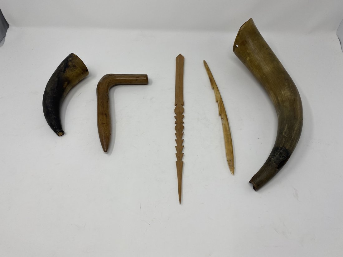 Antique Inuit Powder Horn and Tools (1 of 7)