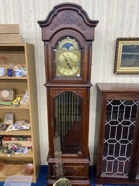Colonial Molyneux Grandfathers Tube Clock (1 of 14)