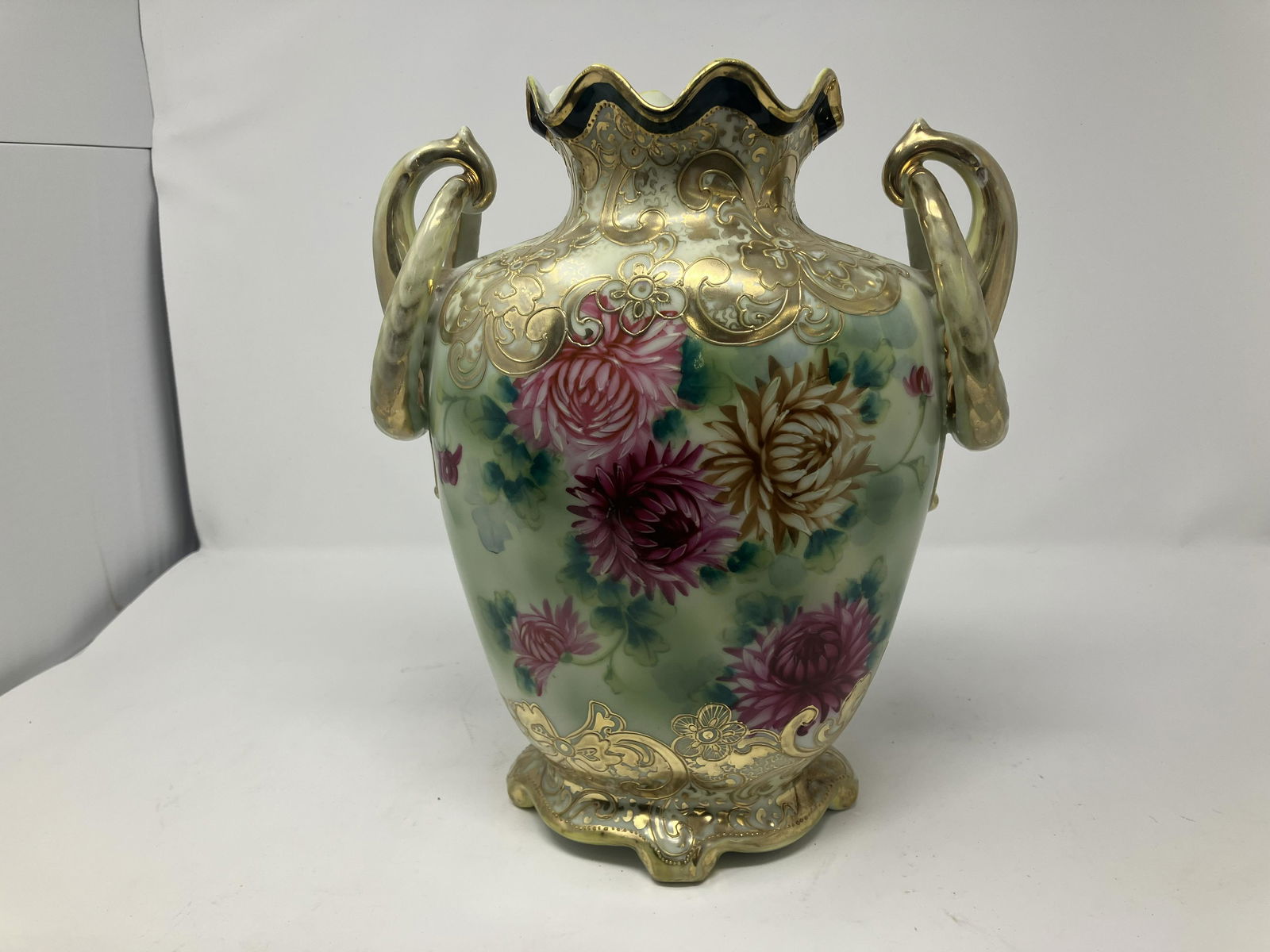 Large Nippon Urn Vase (1 of 5)