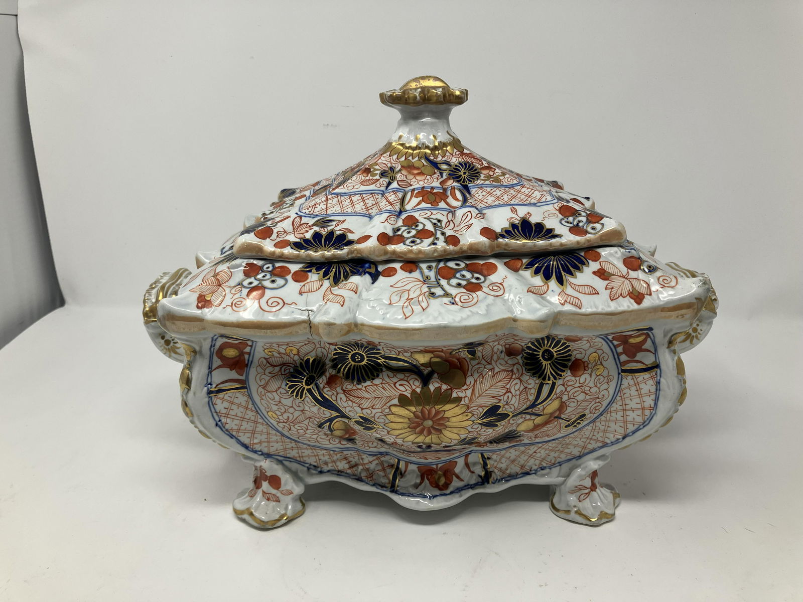 Royal Crown Derby Lidded Tureen (1 of 7)
