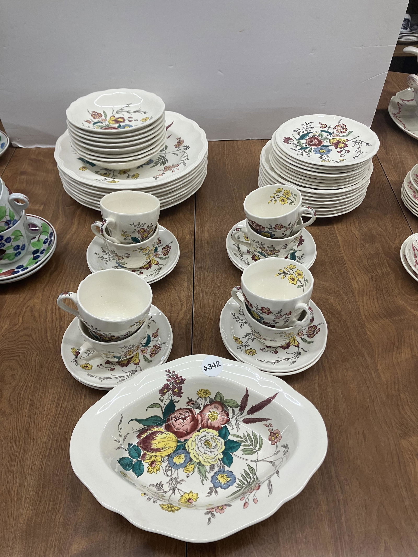 Approx. 49 Pcs Spode Gainsborough (1 of 3)