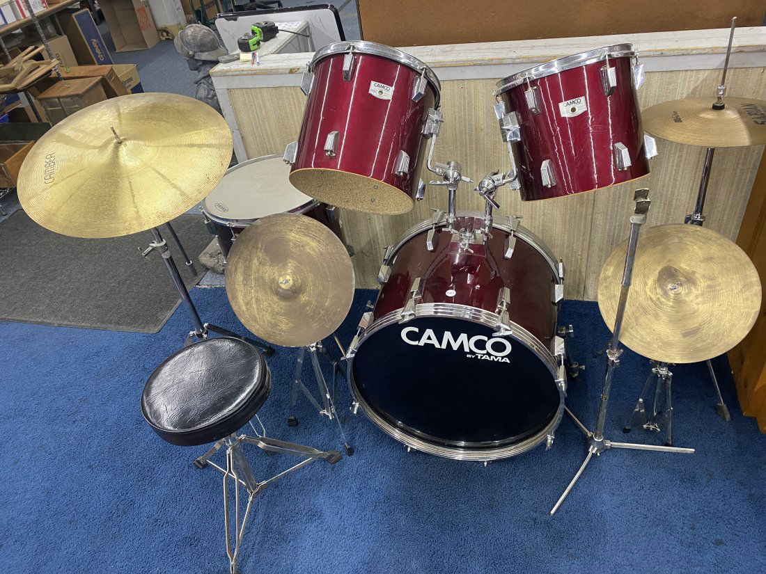 Camco by Tama Drum Set (1 of 7)
