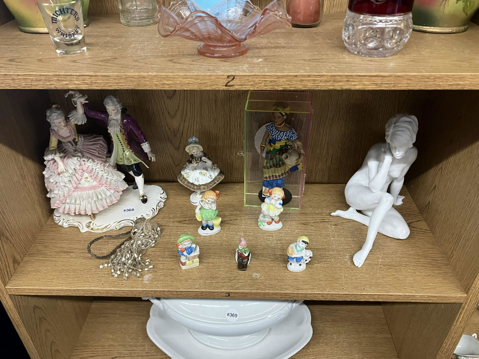 Dresden Figurine Plus (1 of 3)