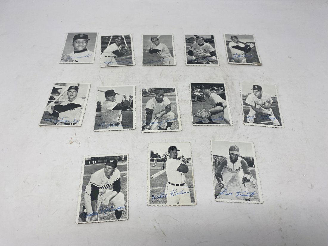 Selection of 1969 Topps Deckle Edge Baseball Cards (1 of 5)