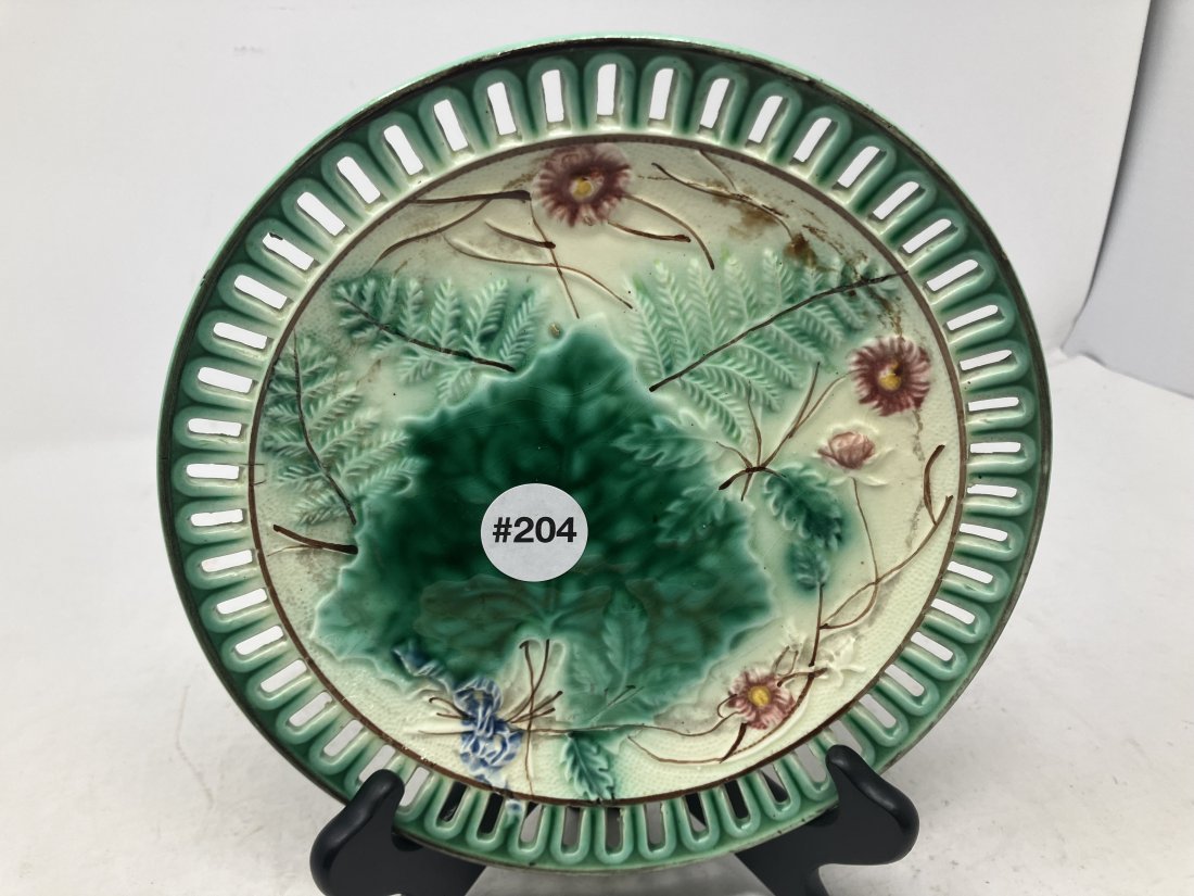 George Jones Reticulated Majolica Plate: Impressed makers mark on back. Leaf design. Measures 8" W.
