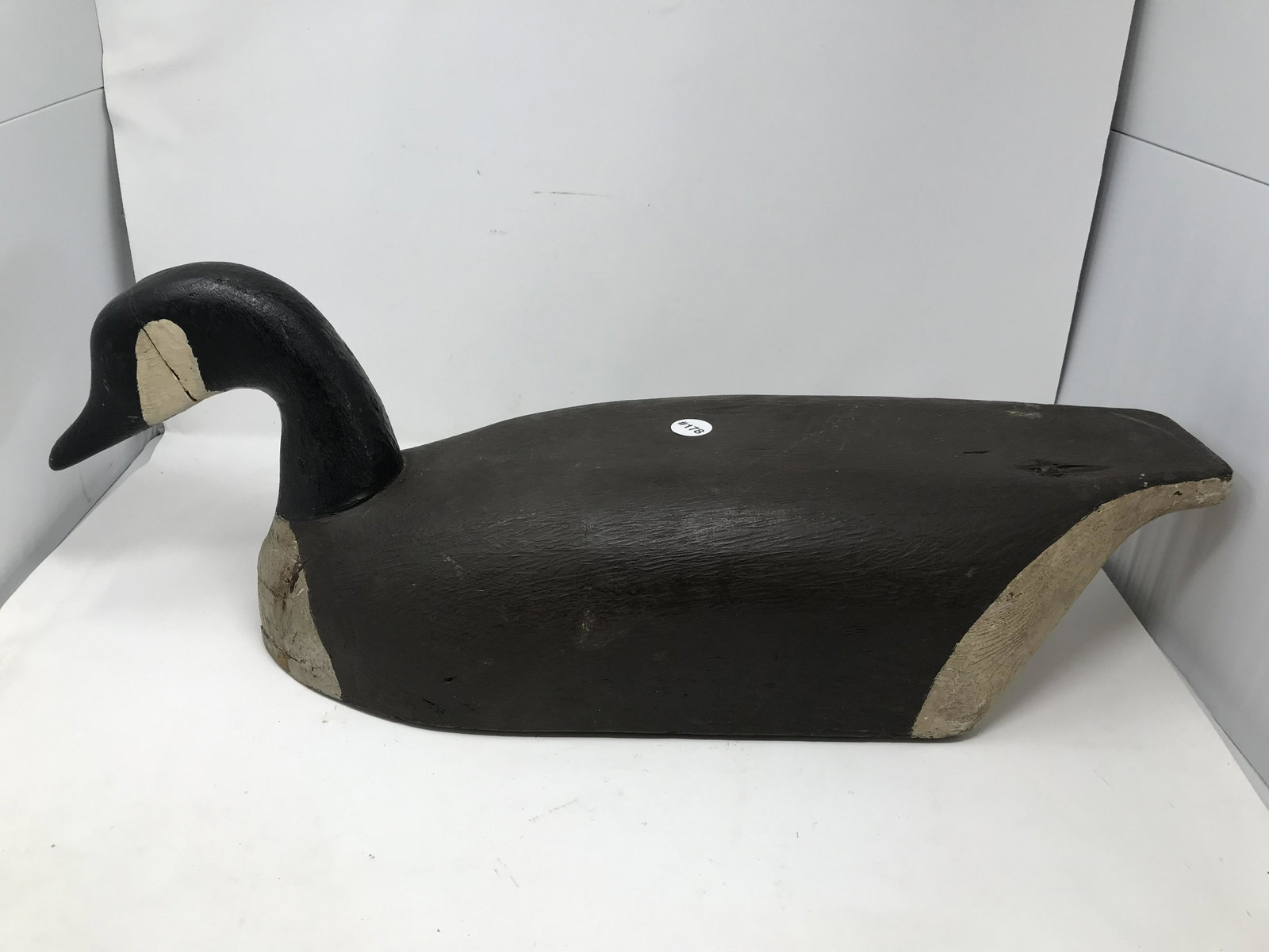 Canadian Goose Decoy: Measures 9" x 27" x 9".