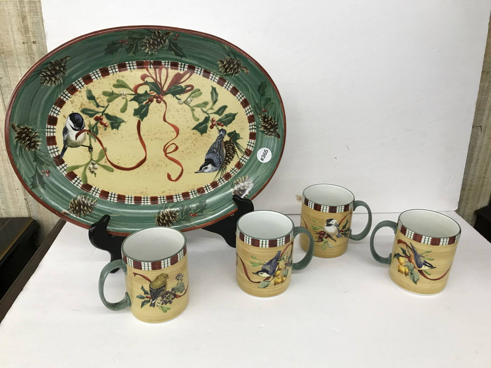 5 Pcs Lenox Winter Greetings: Artist signature on back. Largest piece measures 16".