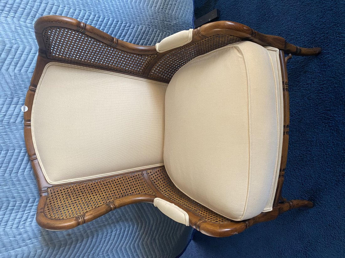 Ethan AllenWicker Chair: has tag, 27"x26"x40",.