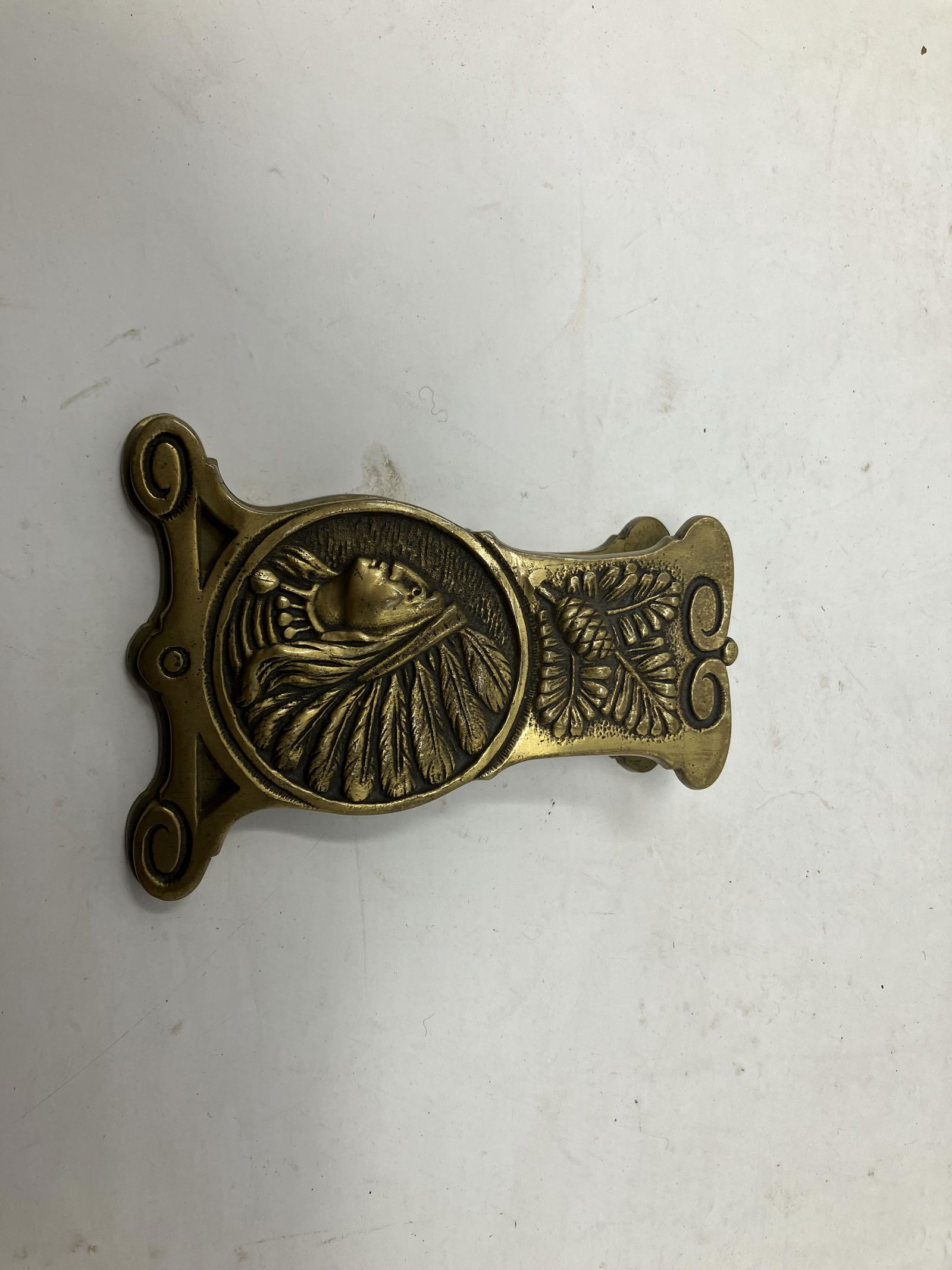 Art Nouveau Indian Head Brass Clip (1 of 2)