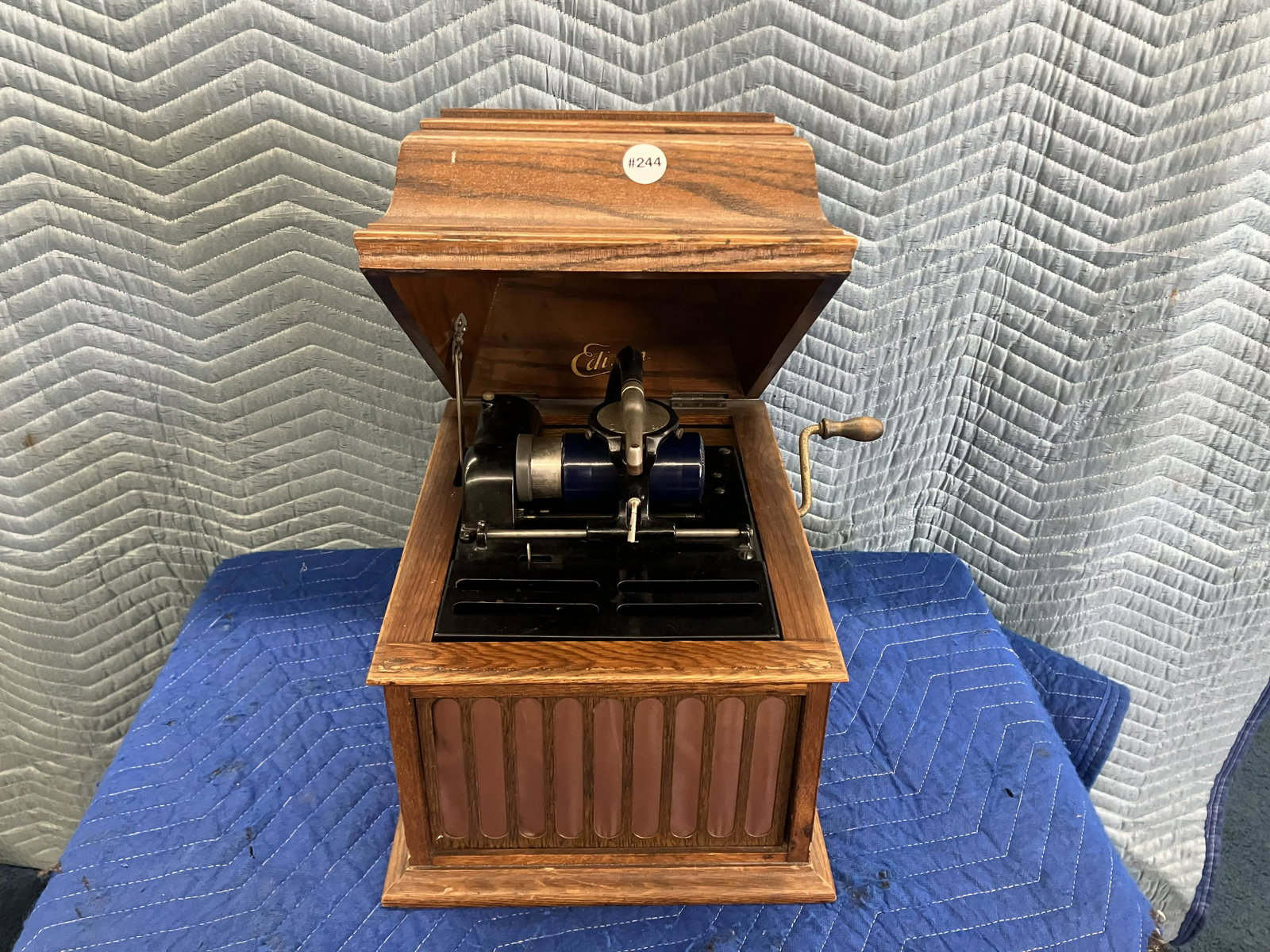 Oak Edison Amberola: Mark 30, serial no. "42234". 16"x13".