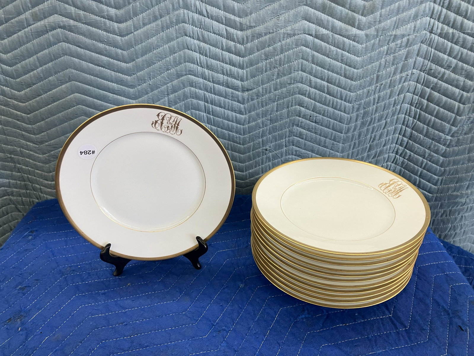 12 Pcs Dresden Ambrosius Lamm Dinner Plates (1 of 4)