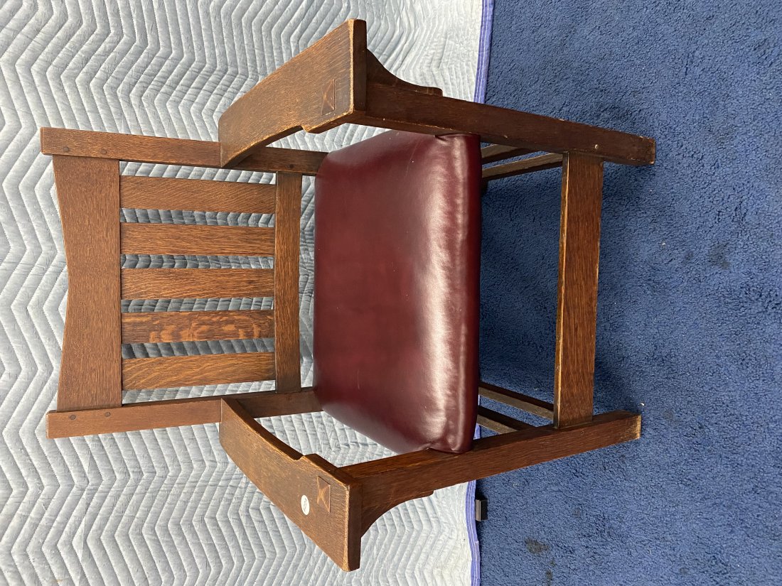 Antique Mission Oak Arm Chair: 36"x26"x18", Stickley style, leather seat