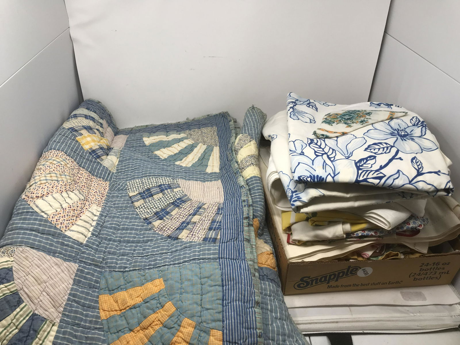 Quilt & Assorted Linens Plus (1 of 6)