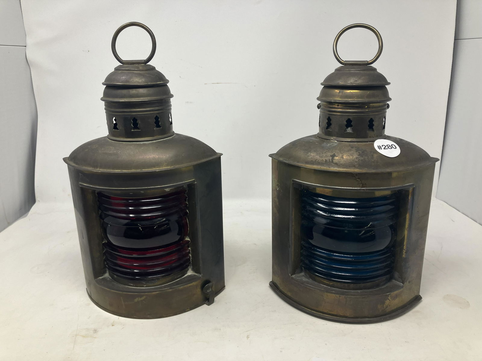 Pair Ships Lanterns (1 of 4)