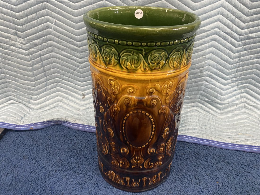 Majolica Umbrella Holder: Measures 21" x 11".
