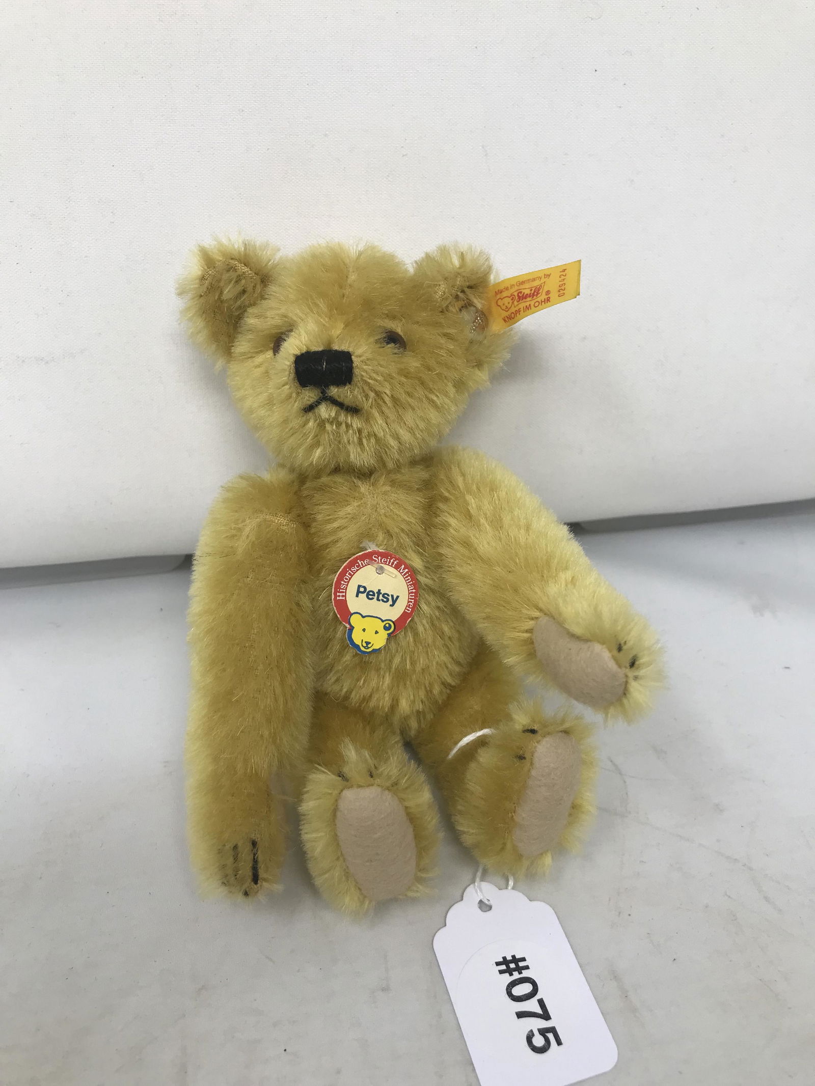 Steiff "Petsy" Bear (1 of 3)
