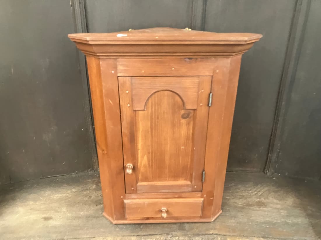 Softwood Hanging Cabinet (1 of 2)