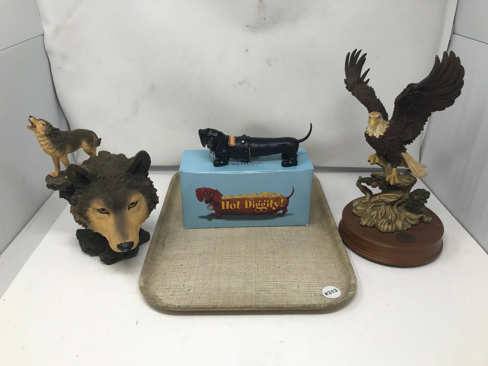 Animal Lot: Includes a Westland Dausch hound, Westland 9" wolf statue, National Geographic Eagle 9" H.