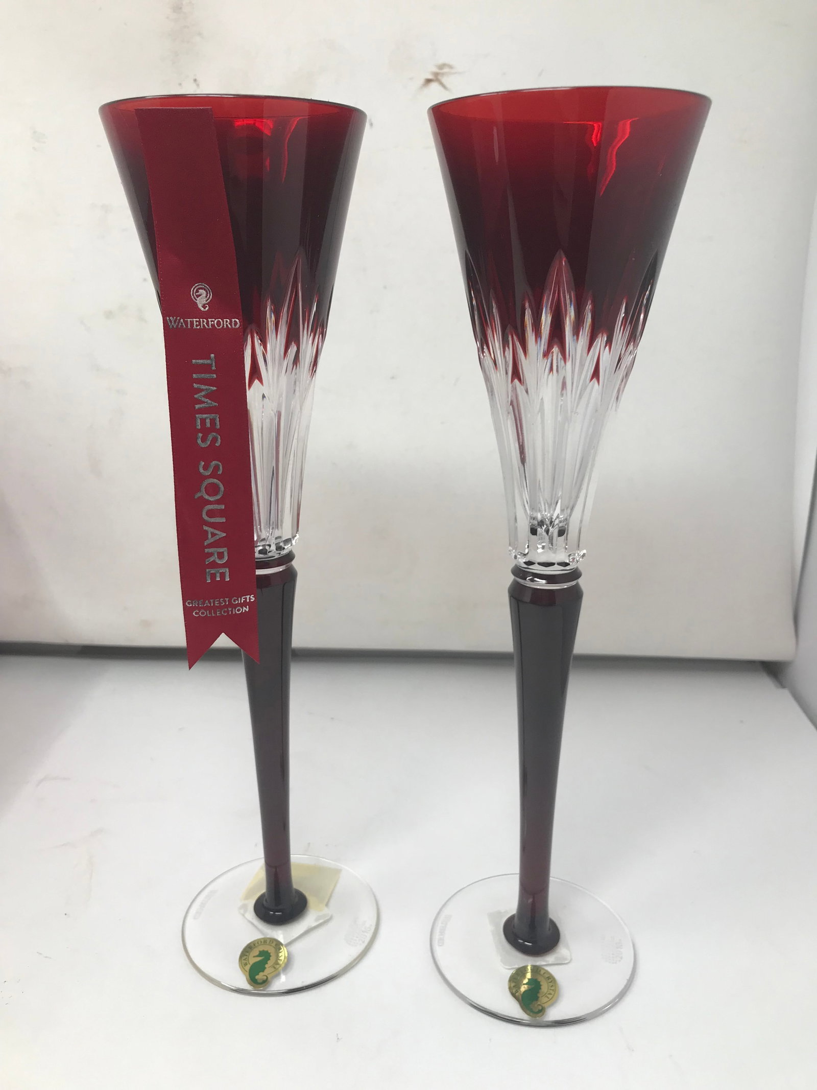 Waterford Times Square Ruby Flute: has ob.