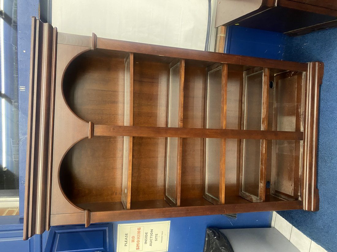 Mahogany Curio: 80"x47"x16". Lighted