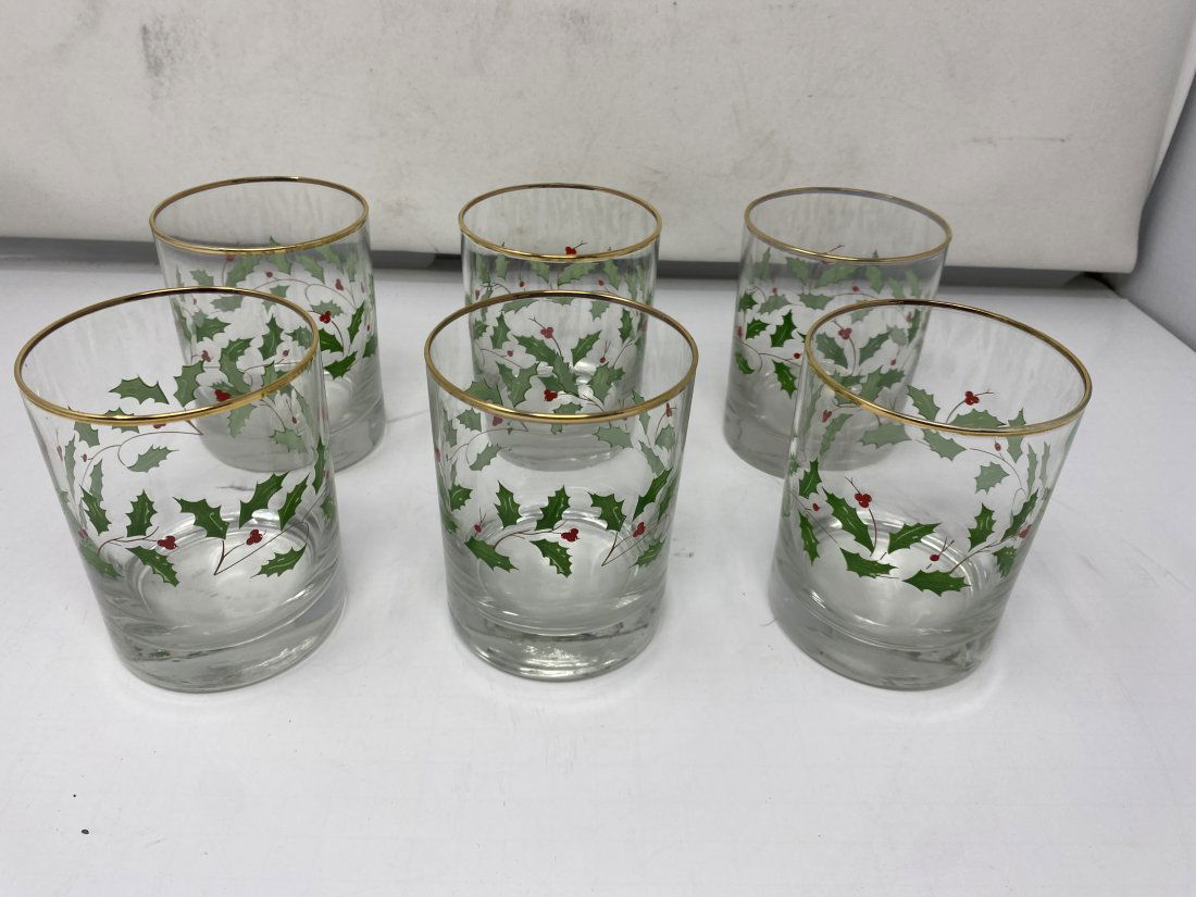 Six Lenox Holly Pattern Rock Glasses (1 of 3)