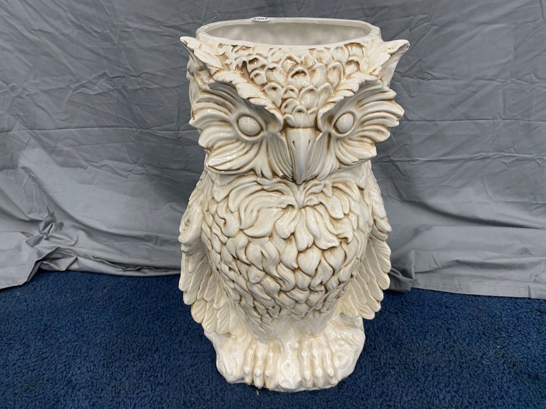 Owl Umbrella Holder (1 of 4)
