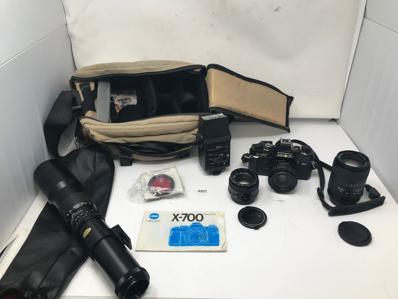 Minolta X700 Camera w/Lenses (1 of 7)