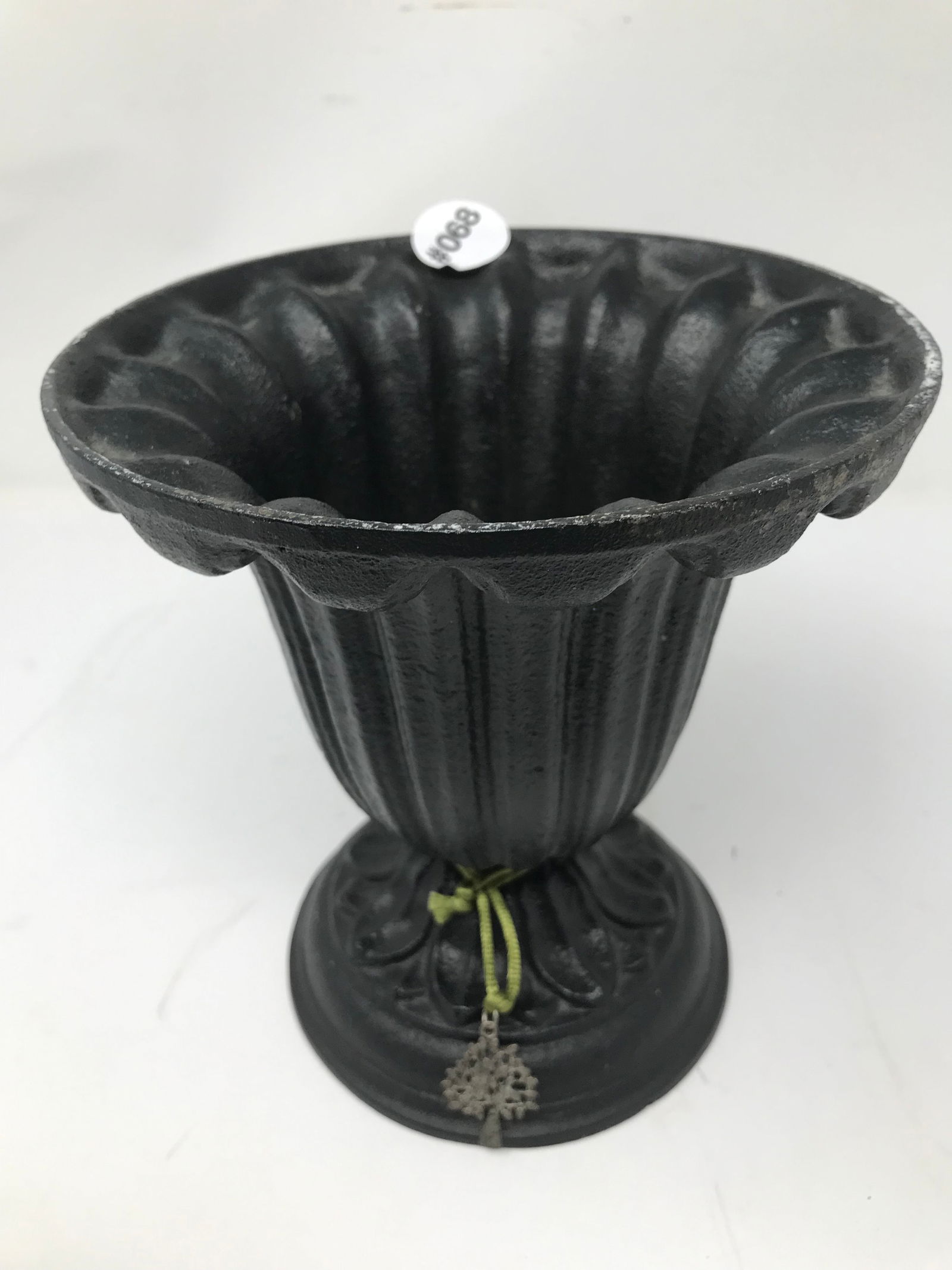 Cast Iron Planter: 7" H