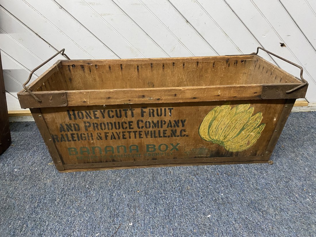 Vintage Banana Box with Advertising: 13"x 33"x 16", has original metal handles