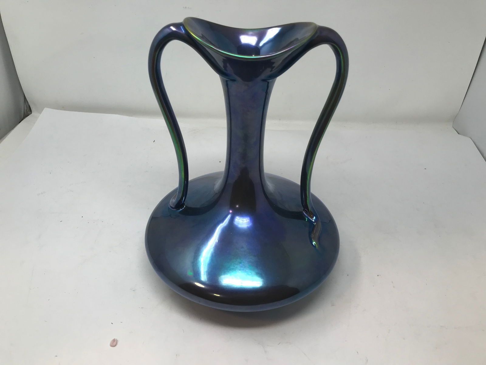 Zsolnay Vase (1 of 4)